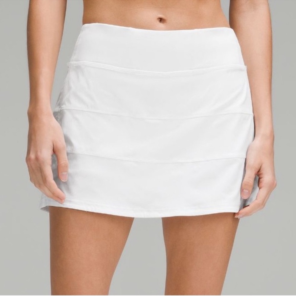 Lululemon Athletica pace rival mid rise